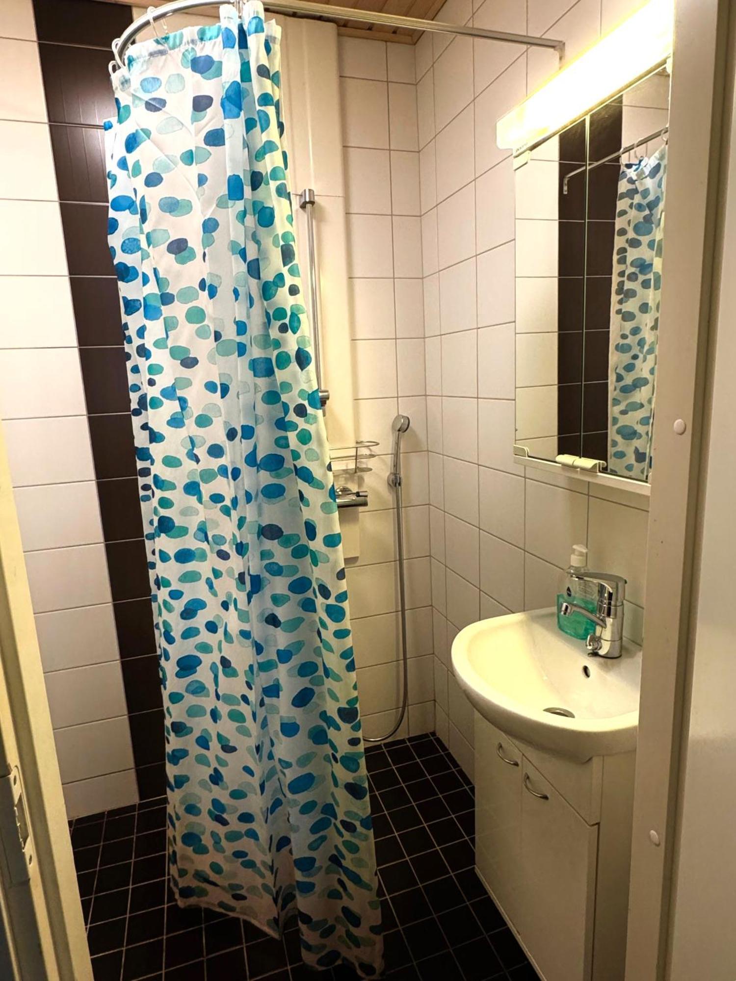 Kotimaailma Apartments Kamppi - 2Br In The City Center With Code Lock Helsinki Exterior foto